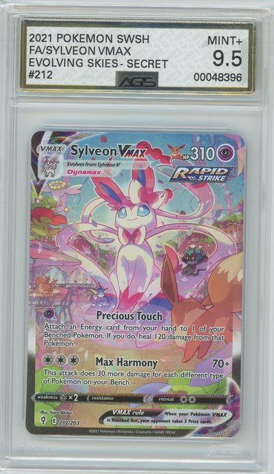 AGS (MINT+ 9.5) Sylveon VMAX #212 - Evolving Skies (#00048396)