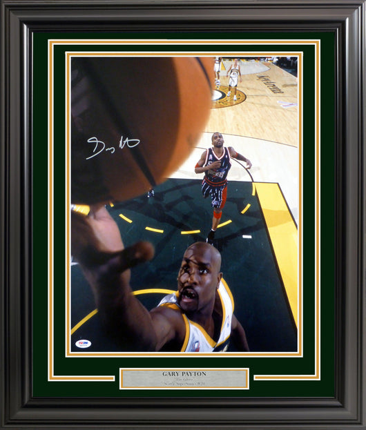 Gary Payton Autographed Framed 16x20 Photo Seattle Supersonics PSA/DNA Stock #200339