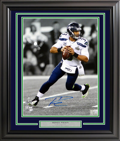 Russell Wilson Autographed Framed 16x20 Photo Seattle Seahawks Super Bowl XLVIII RW Holo Stock #200375