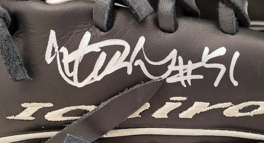 Ichiro Suzuki Autographed Mizuno Game Model Fielding Glove "51" Seattle Mariners IS Holo Stock #189811