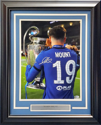 Mason Mount Autographed Framed 11x14 Photo Chelsea F.C. Beckett BAS Stock #197147