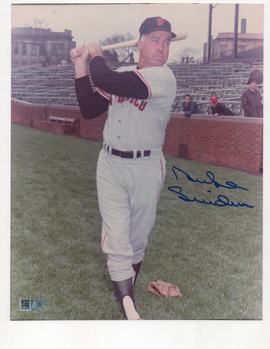 Duke Snider Signed 8x10 Photo (AIV AA24046)