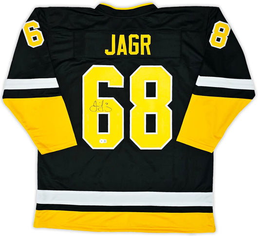 Pittsburgh Penguins Jaromir Jagr Autographed Black & Yellow Jersey Beckett BAS Witness Stock #220618