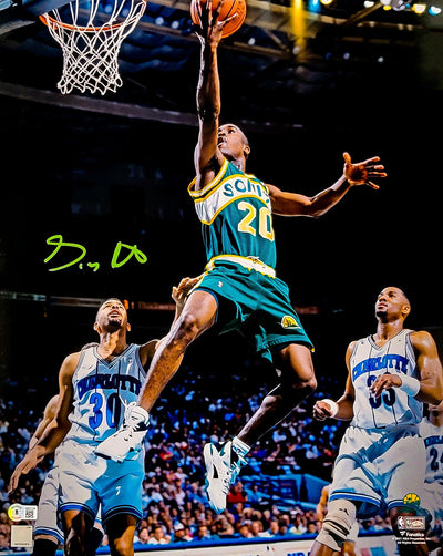 Gary Payton Autographed Framed 16x20 Photo Seattle Supersonics Beckett BAS Witness Stock #209398