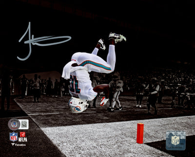 Tyreek Hill Autographed 8x10 Photo Miami Dolphins Spotlight Selfie Backflip Beckett BAS Witness