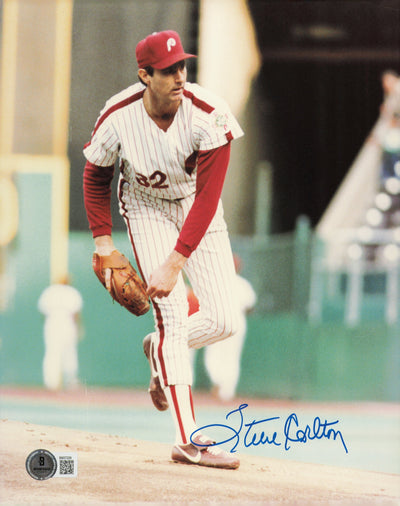Steve Carlton Autographed 8x10 Photo Philadelphia Phillies Beckett BAS QR #BM37229