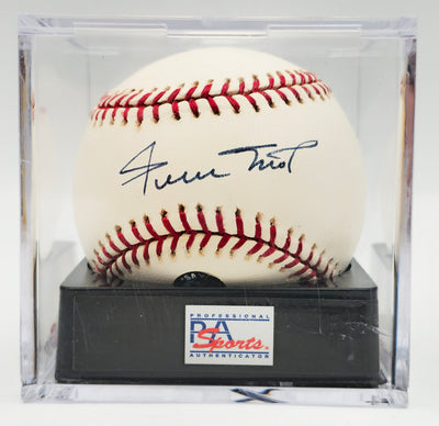 Willie Mays Autographed Official MLB Baseball San Francisco Giants PSA 9.5 PSA/DNA #C98877