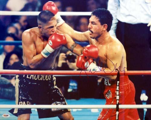 Fernando Vargas Autographed 16x20 Photo PSA/DNA #T14863