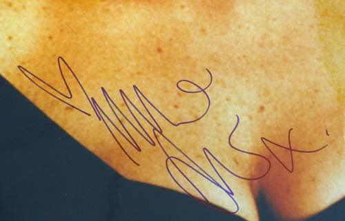 Minnie Driver Autographed 16x20 Photo PSA/DNA #T14453