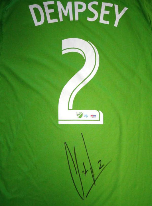 Seattle Sounders Clint Dempsey Autographed Green Adidas Jersey Size L PSA/DNA ITP Stock #89895