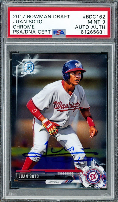 Juan Soto Autographed 2017 Bowman Draft Chrome Rookie Card #BDC162 Washington Nationals PSA 9 (Bubbling) PSA/DNA #61265681