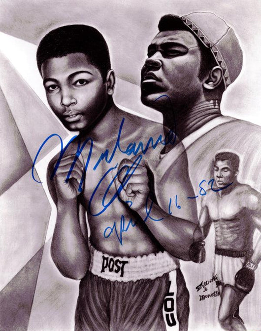 Muhammad Ali Autographed 8x10 Photo Vintage Signed In 1982 PSA/DNA #H47282