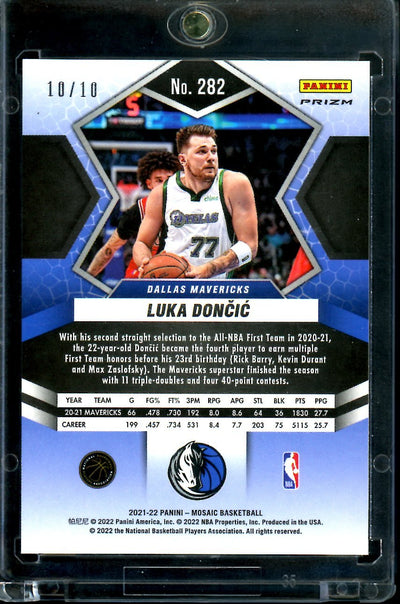 2021/22 Panini Mosaic Luka Doncic Gold /10 Mavericks