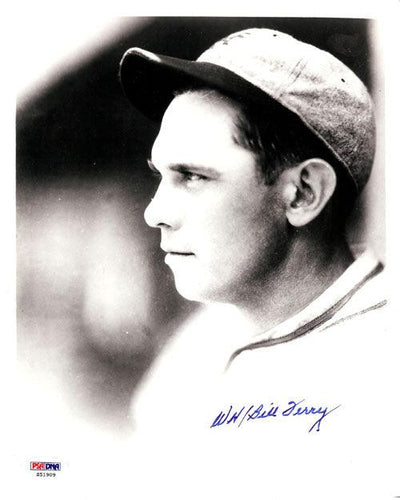 William Bill Terry Autographed 8x10 Photo New York Giants PSA/DNA #S51909