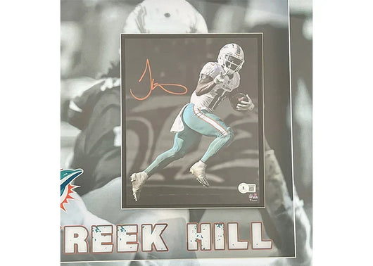 Tyreek Hill Signed Miami 3D Light Up Framed Football 33x23 Photo (Beckett)