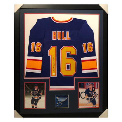 Brett Hull Signed St. Louis Framed Vertical Layout Pro Edition Blue Jersey (JSA)
