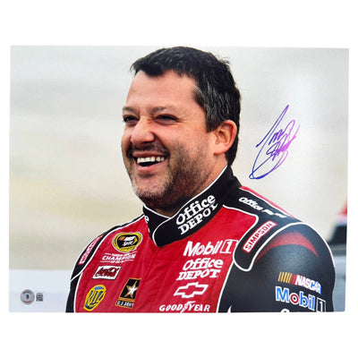Tony Stewart Signed Pose 3 11x14 Photo (Beckett)